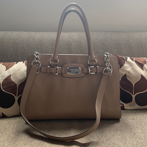 Michael Kors Handbags - Michael Kors Purse!